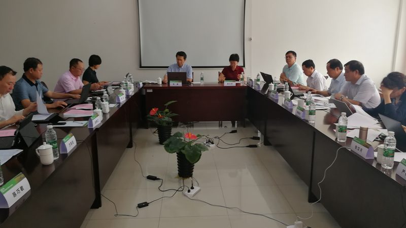 滚珠丝杠与T型丝杠：如何根据实际需求精准选择**
